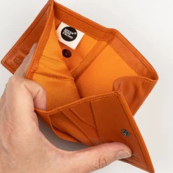 A. Eriksson Lompakot*lompakko Högsar Heljä ORANGE