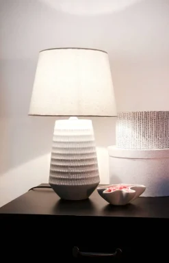 Sisustusvalaisimet*Aneta Lighting Pöytävalaisin Mona