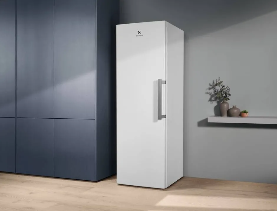 Electrolux Jääkaapit Ja Pakastimet*pakastin LUT6NE28W1 valkoinen