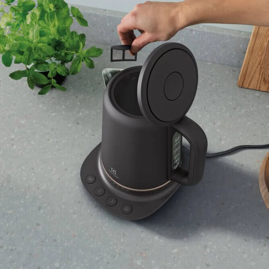 Electrolux Kahvi Ja Kuumat Juomat*vedenkeitin Explore 7 musta