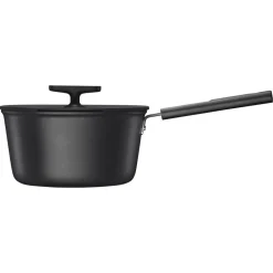 Fiskars Keittoastiat*Hard Face Kasari 2,5 l kannella