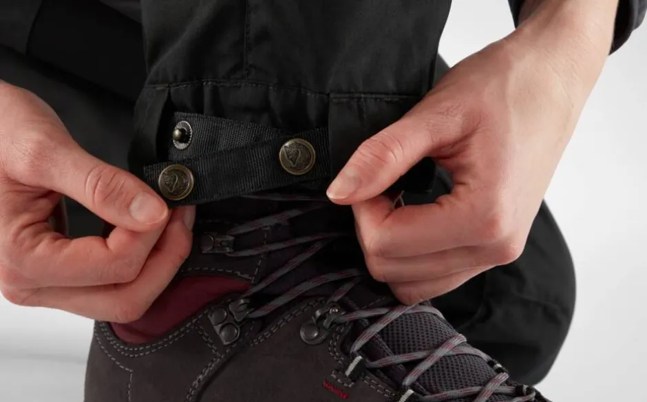 Fju00e4llru00e4ven Vaellus- Ja Metsästysvaatteet|Ulkoilu*Fjällräven housut Keb Trousers Curved Short W 550 Black