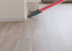Hoover Silitys Ja Siivous*varsi-imuri Home HF522STH punainen