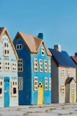 IB Laursen Lyhdyt Ja Kynttilänjalat*talolyhty Nyhavn keltainen ovi