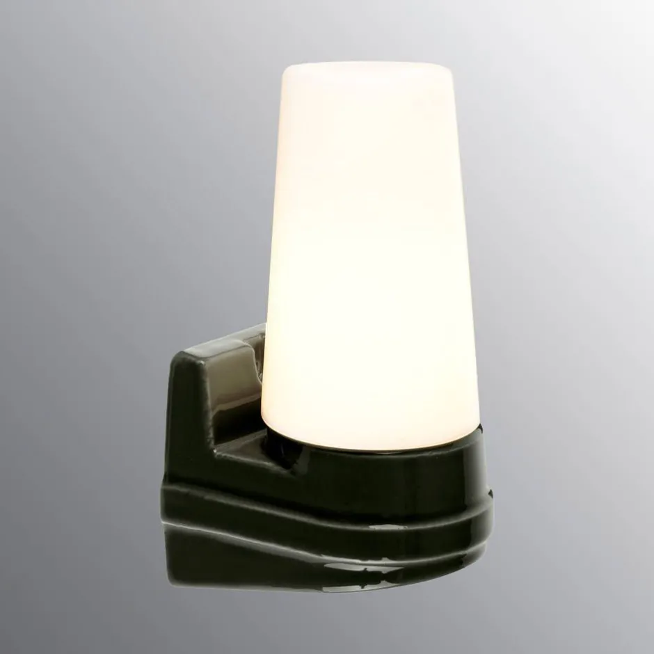 Ifu00f6 Electric Kosteantilanvalaisimet*Ifö Electric Bernadotte keittiö/kylpyhuonevalaisin, musta, 1x40W