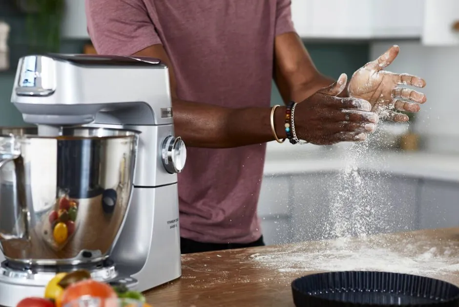 Kenwood Yleis- Ja Monitoimikoneet*Titanium Chef Baker XL yleiskone KVL85.004SI hopea
