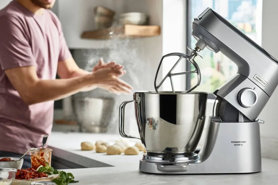 Kenwood Yleis- Ja Monitoimikoneet*Titanium Chef Baker XL yleiskone KVL85.004SI hopea