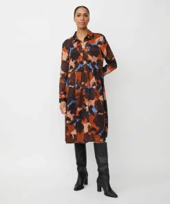 Masai Vapaa-Ajan Mekot*mekko MaNollira Autumnal