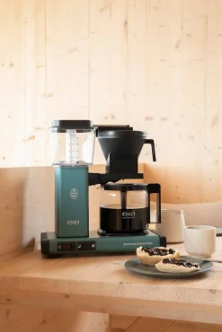 Kahvi Ja Kuumat Juomat*Moccamaster kahvinkeitin Optio The color of the year