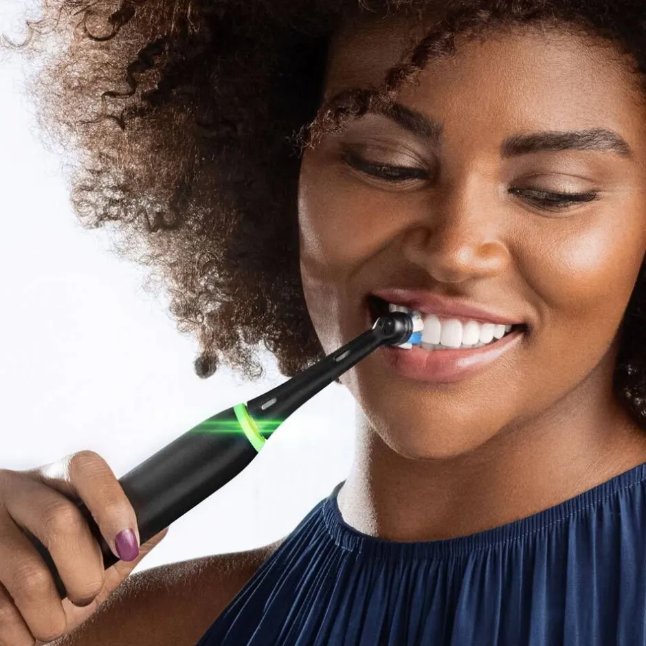 Oral-B Hammashoito*sähköhammasharja iO5S musta