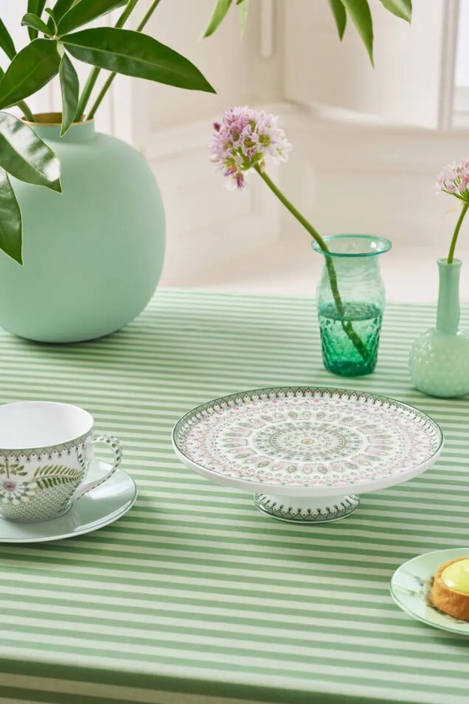 Pip Studio Tarjoilu*kakkutarjotin Lily&Lotus Moon Delight 21 cm Light