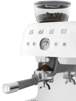 Smeg Kahvi Ja Kuumat Juomat*espressokeitin myllyllä EGF03WHEU valkoinen