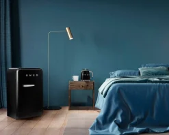 Smeg Kahvi Ja Kuumat Juomat*vedenkeitin KLF05BLEU 0,8 L musta