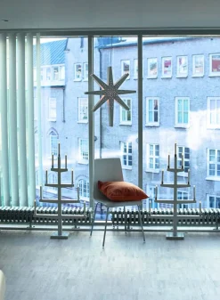 Star Trading Koriste- Ja Kausivalot*9-haarainen kynttelikkö Tall valkoinen