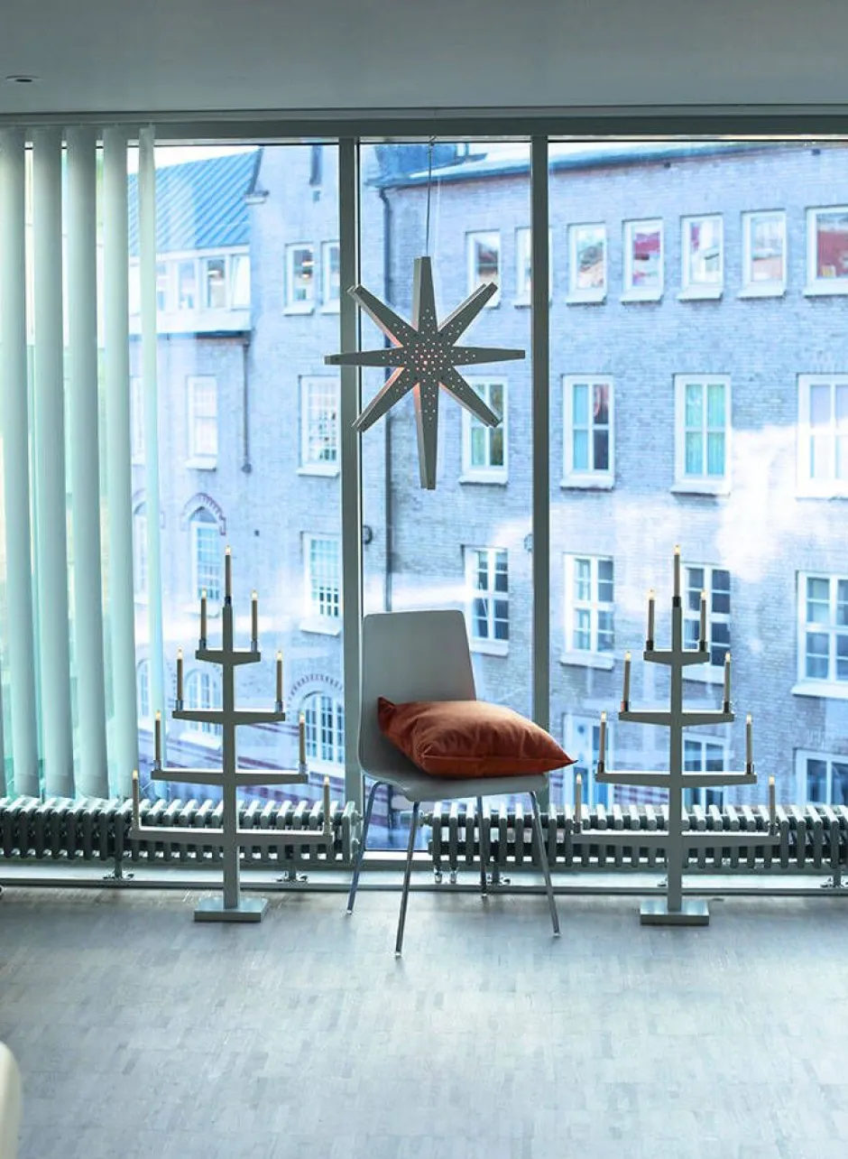 Star Trading Koriste- Ja Kausivalot*9-haarainen kynttelikkö Tall valkoinen