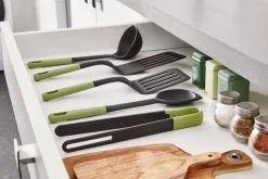 Tefal Keittiötarvikkeet*paistolasta leikkuureunalla Essential 2in1