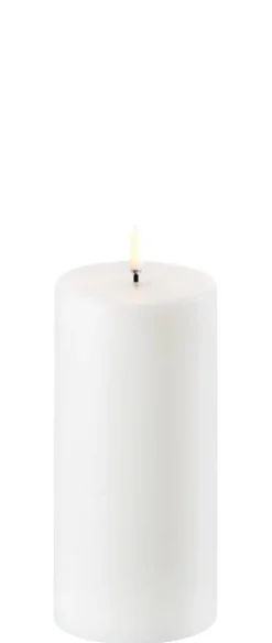 Uyuni Koriste- Ja Kausivalot*LED pöytäkynttilä 7,8x15 cm valkea smooth
