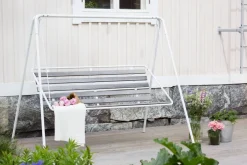 Varax Puutarhakalusteet*Suvisaari 3-h pihakeinu valkoinen runko