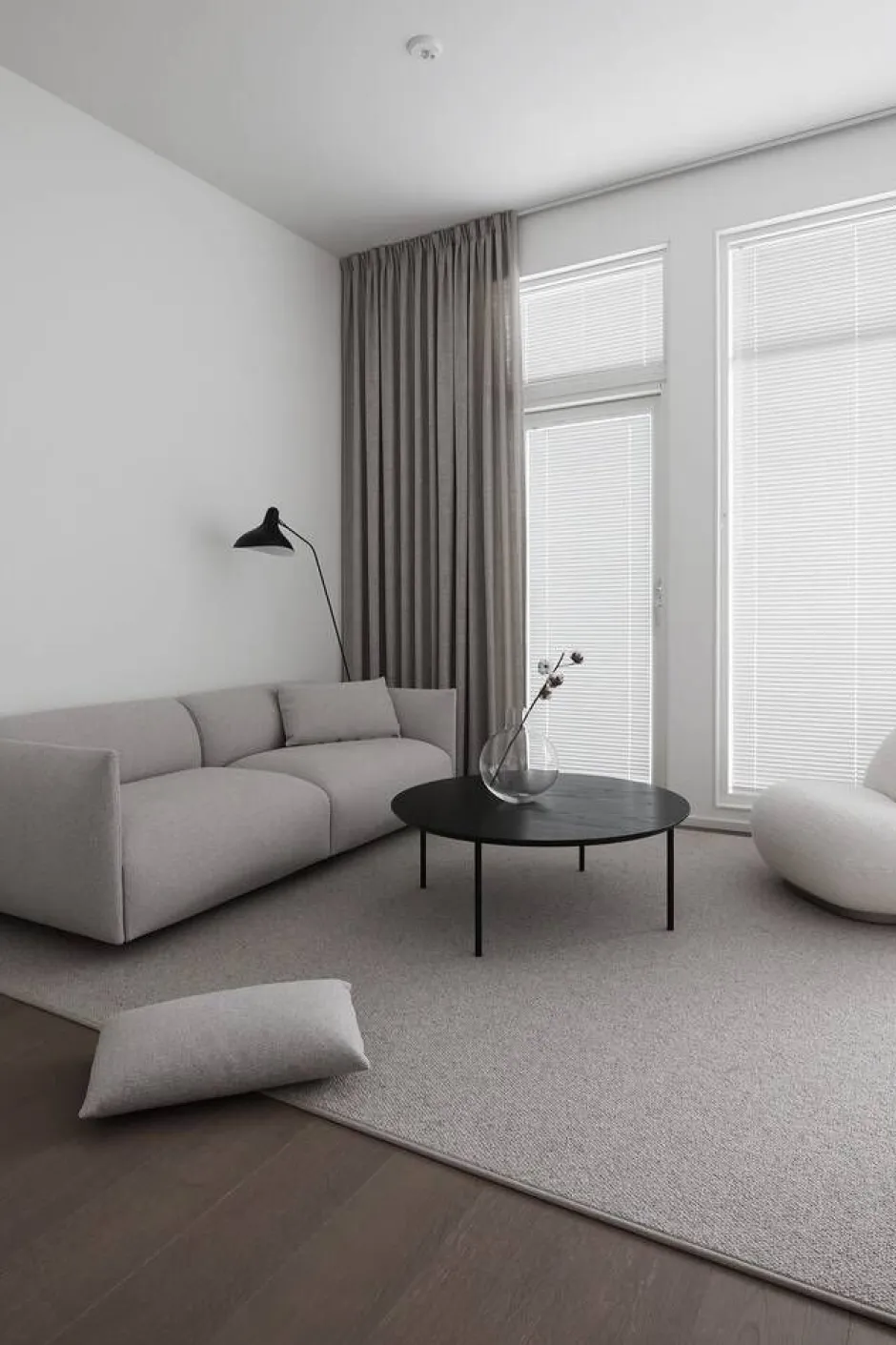 VM-Carpet Keskilattiamatot*Hiillos, 740 harmaa 160*230 cm, kantti 101 B